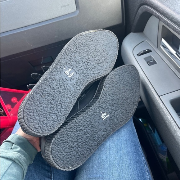 New TUK Black & White Stripe 3-Buckle Pointed Boot - Picture 8 of 8